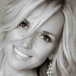 Mel Headshot 1